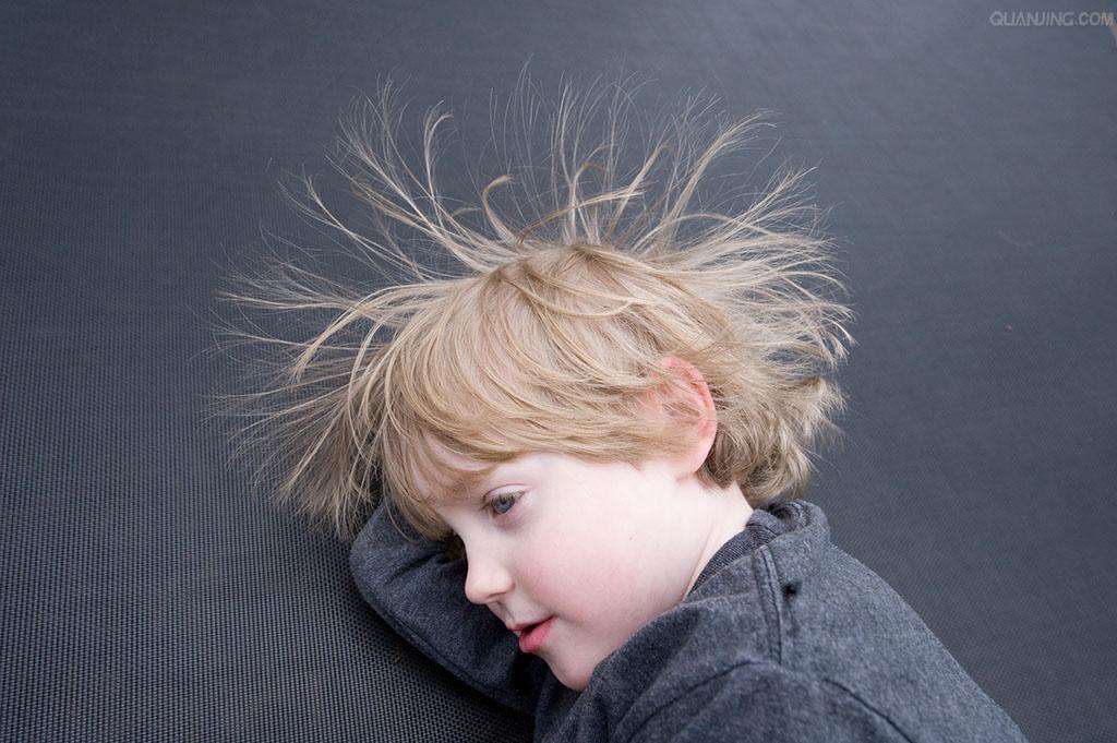 电子天平如何避免静电的产生 电子天平如何避免静电的产生