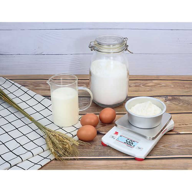 OHAUS COMPASS™ CX Energy-Efficient Portable Scale Suitable for Workplace and in-the-Field Weighing